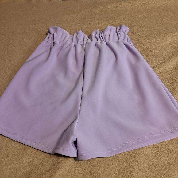 ShoSho High-waisted Sculpting Shorts with Tie Belt.. Size MD.. Lavender.. - Picture 5 of 7